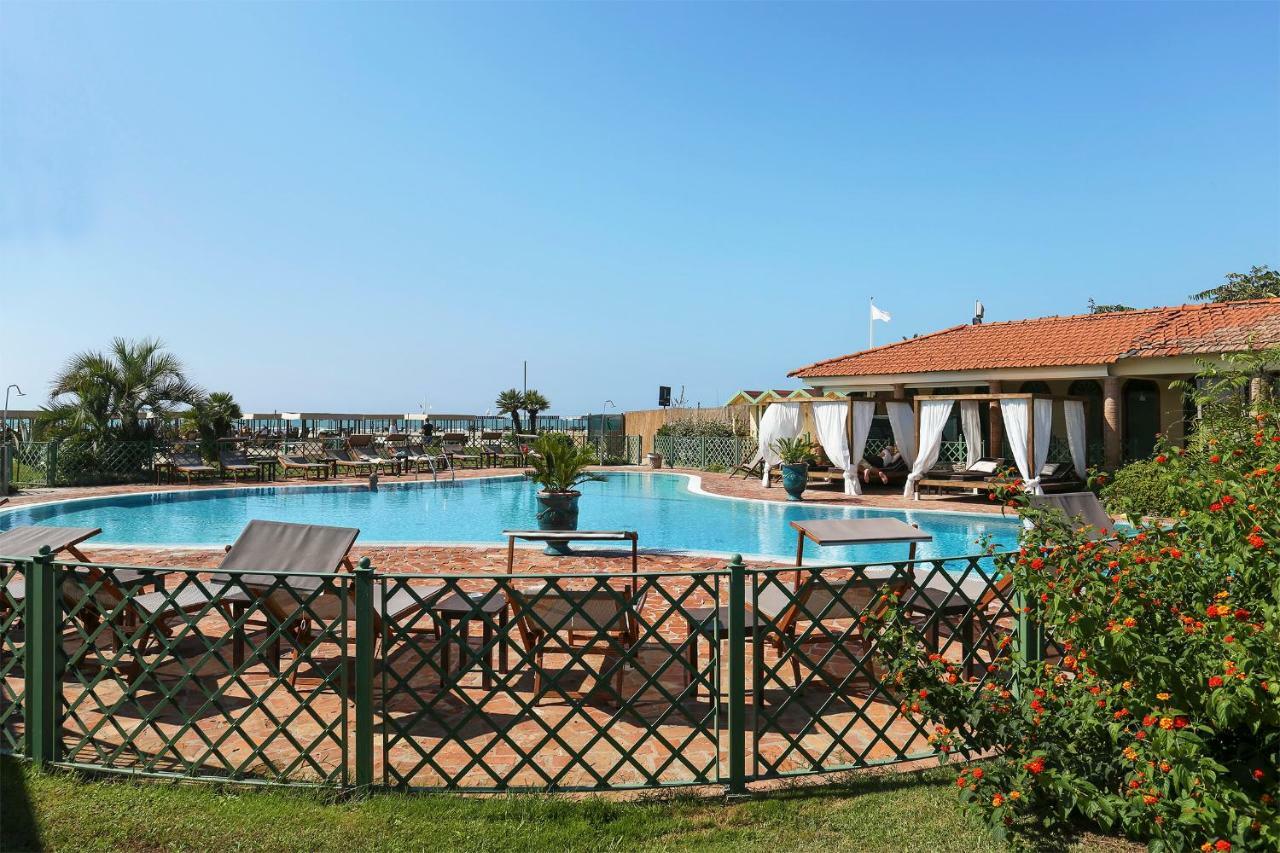 Soleado Beach House Pietrasanta Eksteriør billede